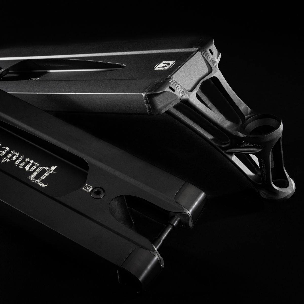 Ethic DTC Pandemonium V2 Boxed Deck Black SCoaliton