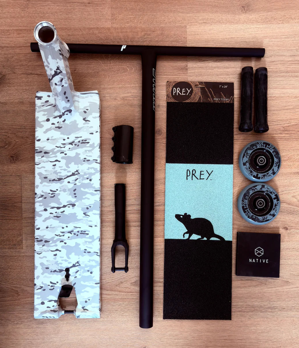 Tilt Method Two "Arctic" deck - Street Custom Build | SCoalition SCoaliton